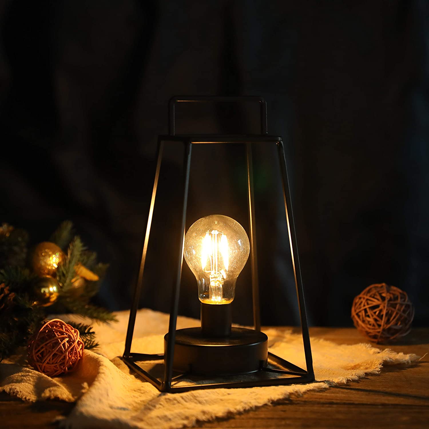 11.5’‘High Retro Style Geometric Table Lamp-4
