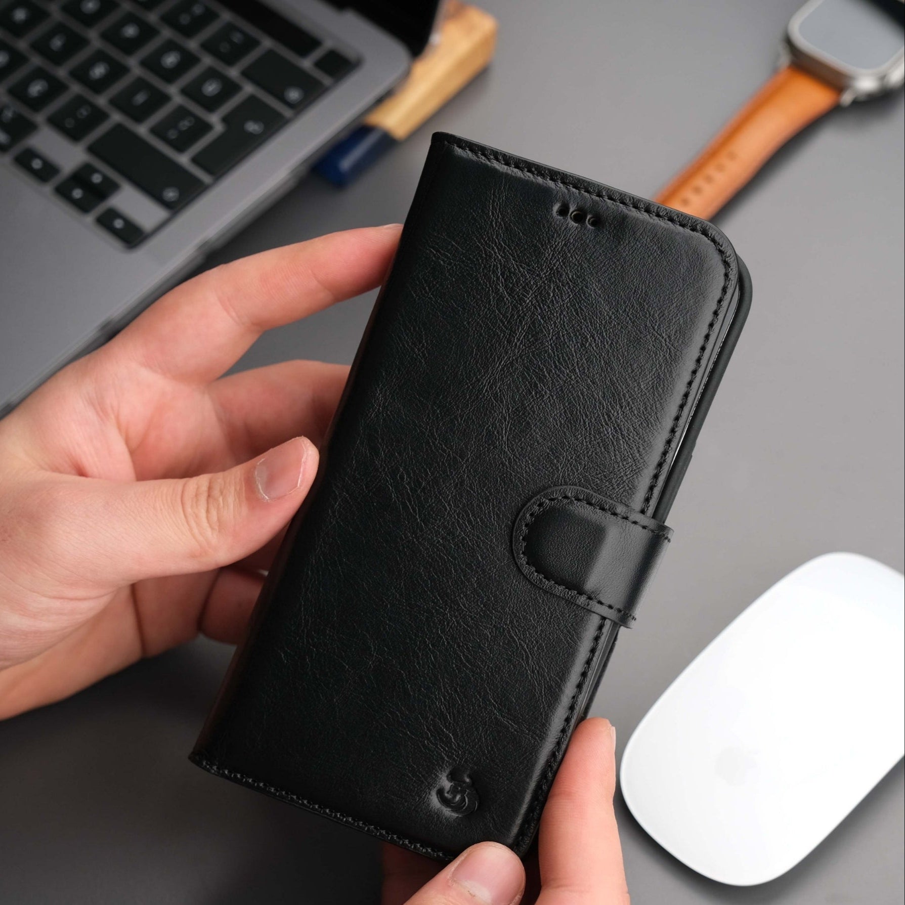 Casper Leather iPhone 15 Plus Wallet Case | Detachable MagSafe Compatible RFID Protection-2