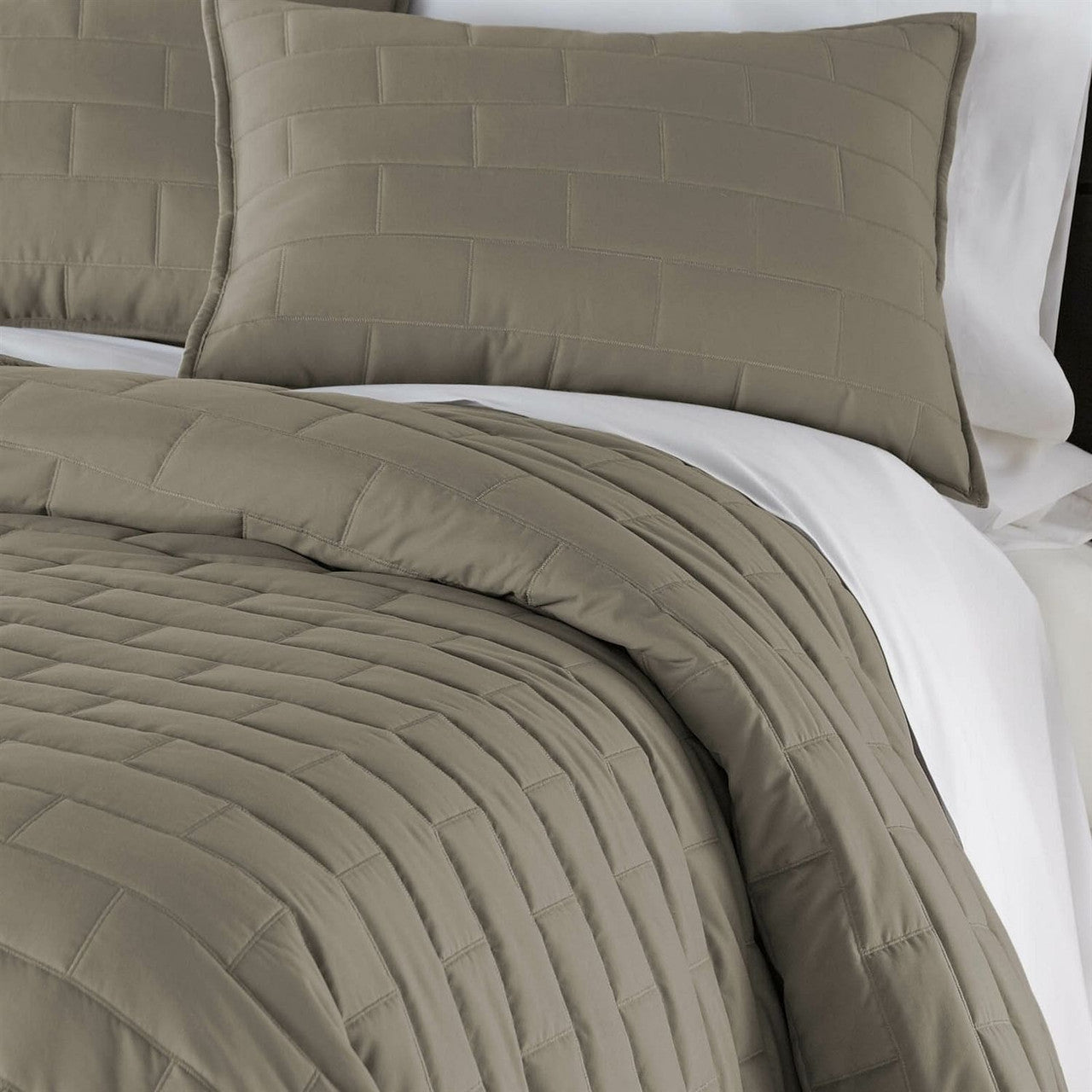 King/Cal King Modern Brick Stitch Microfiber Reversible 3 Piece Comforter Set in Taupe-2