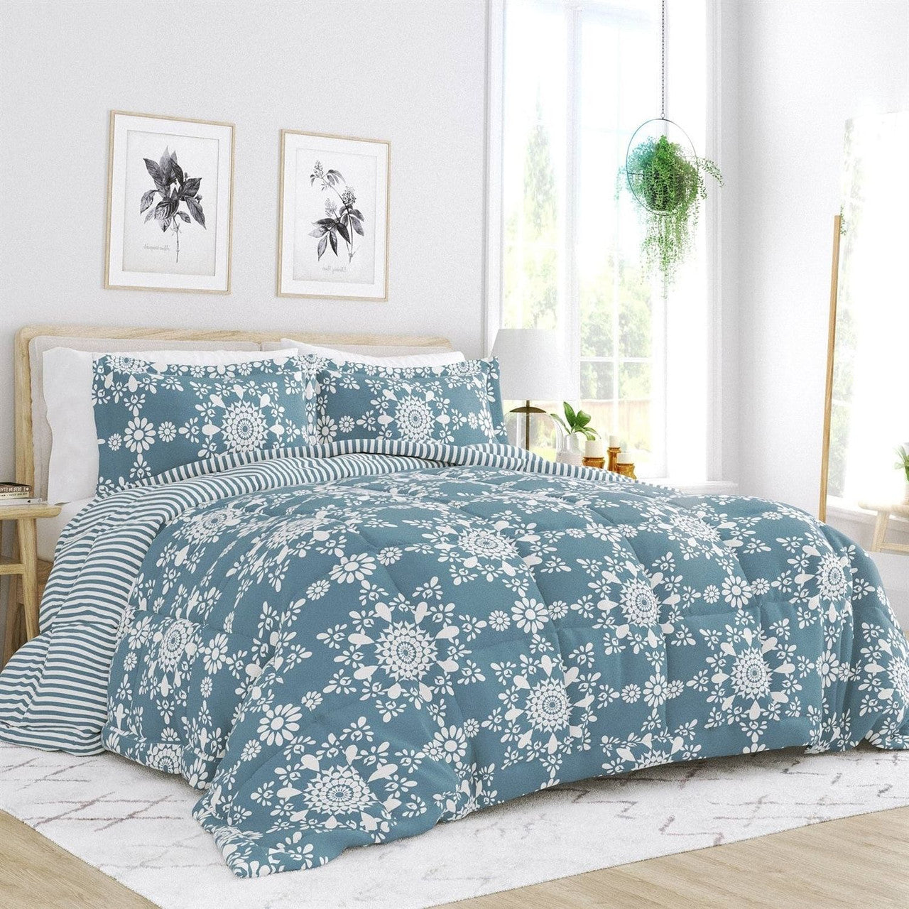 Full/Queen size 3-Piece Blue and White Reversible Floral Striped Comforter Set-2