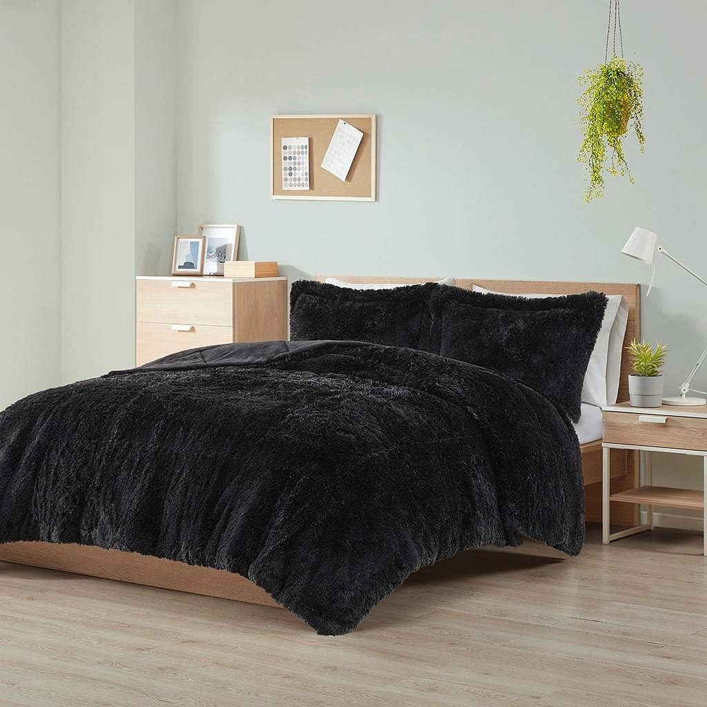 Full/Queen Black Soft Sherpa Faux Fur 3-Piece Comforter Set with Pillow Shams-1