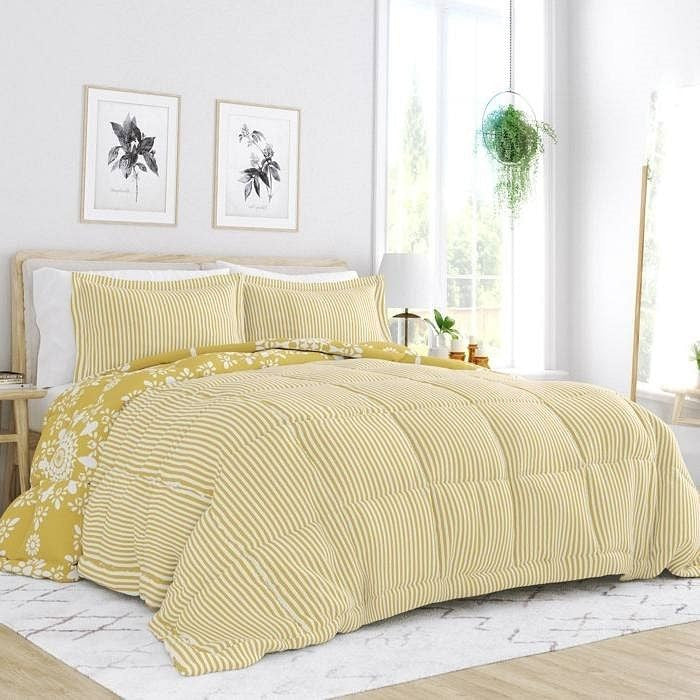 Full/Queen size 3-Piece Yellow White Reversible Floral Striped Comforter Set-0