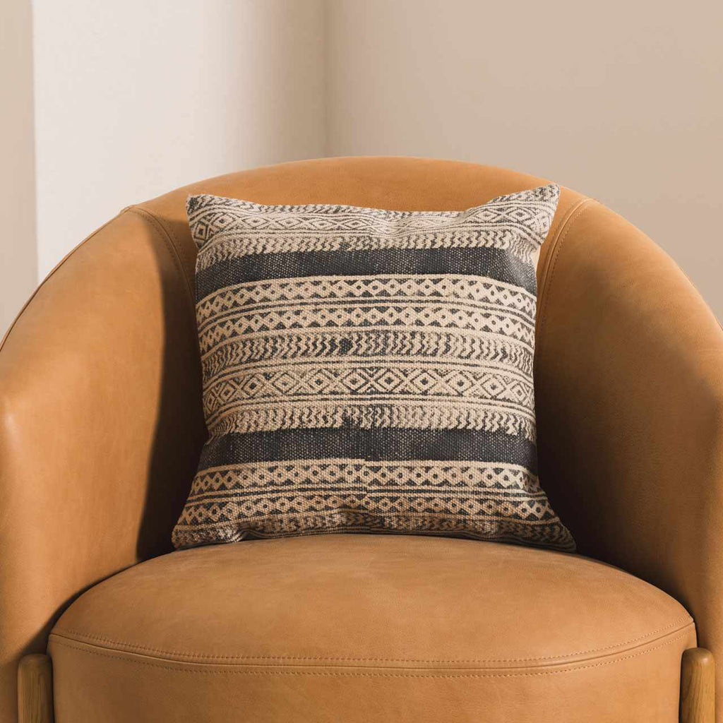 Palamutlu Pillow Cover-2