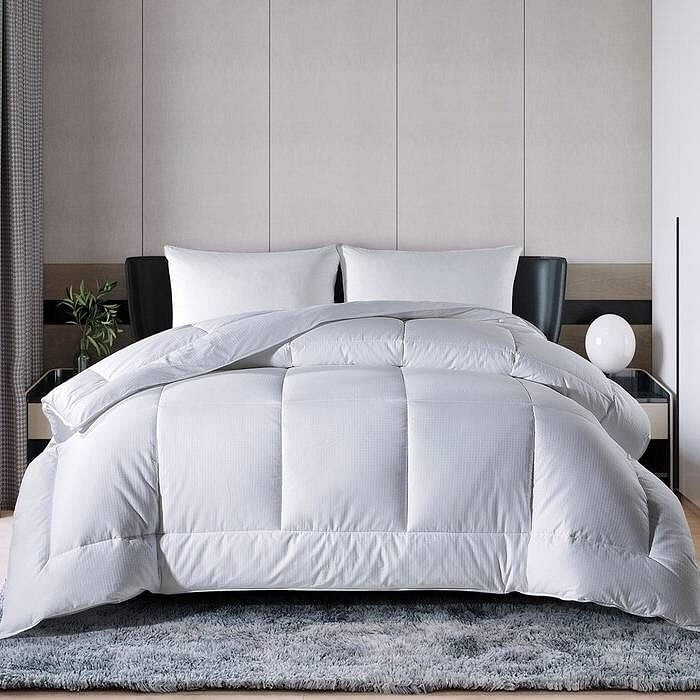 King Size All Seasons Soft White Polyester Down Alternative Comforter-1