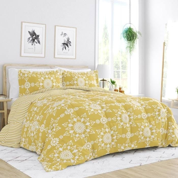 King Size 3 Piece Yellow Reversible Daisy Medallion Stripped Comforter Set-2