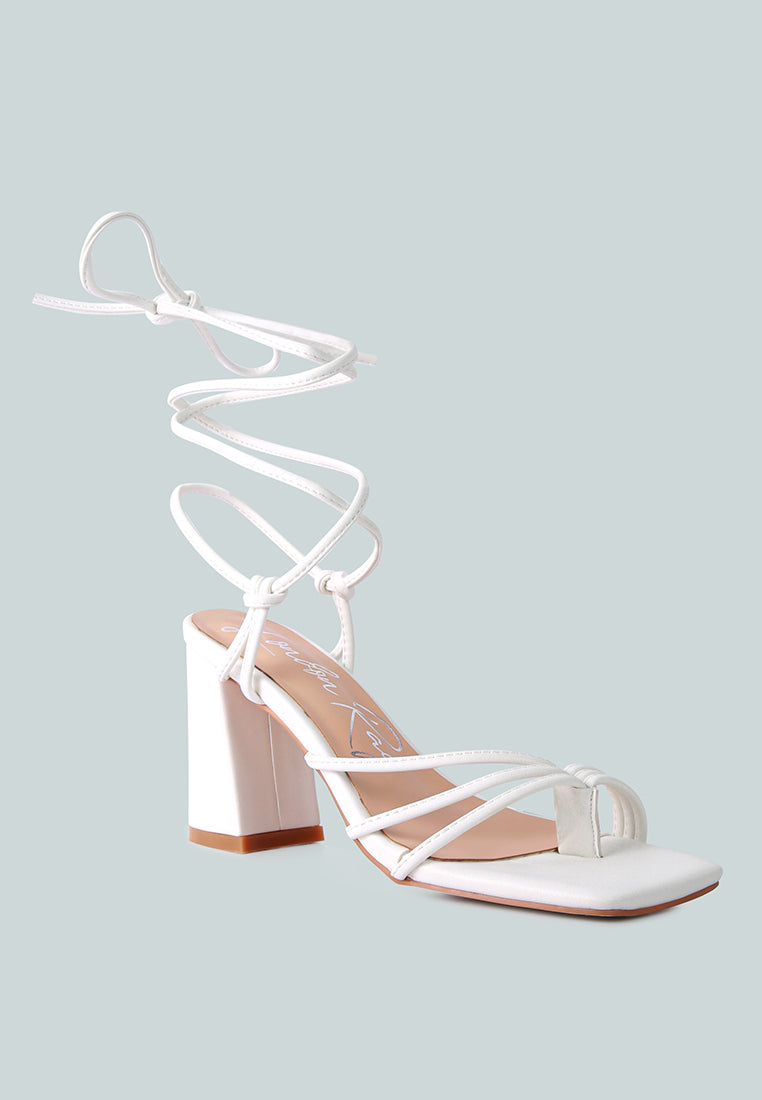 Piri Toe Ring Tie Up Block Sandals-1