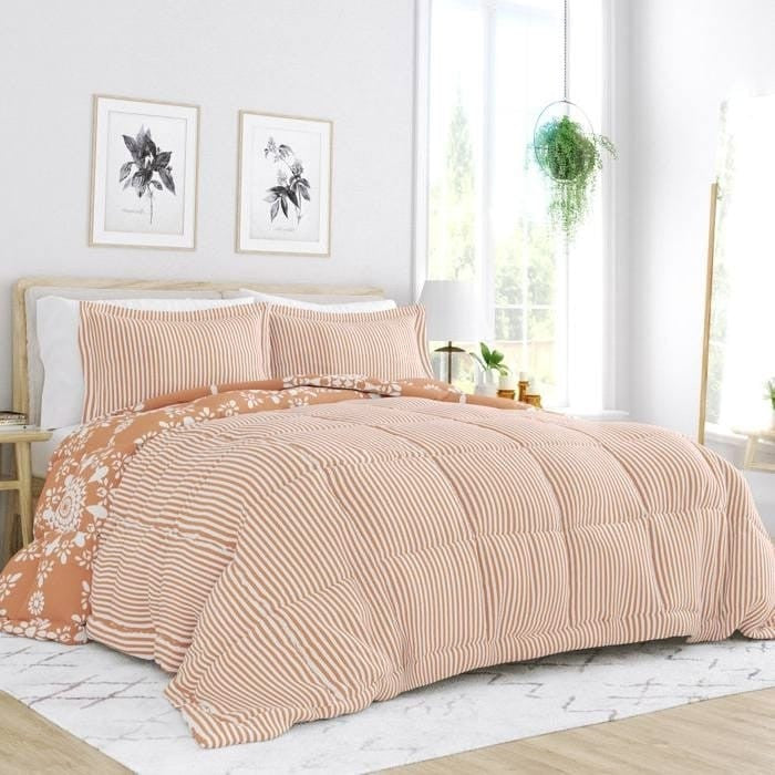Twin 2 Piece Clay and White Reversible Daisy Medallion Striped Comforter Set-0
