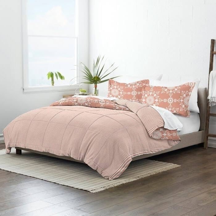 Twin 2 Piece Clay and White Reversible Daisy Medallion Striped Comforter Set-1