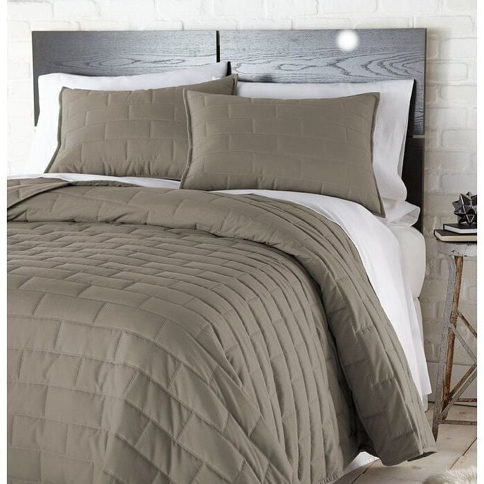 Twin/Twin XL Modern Brick Stitch Microfiber Reversible 2 Piece Comforter Set in Taupe-2