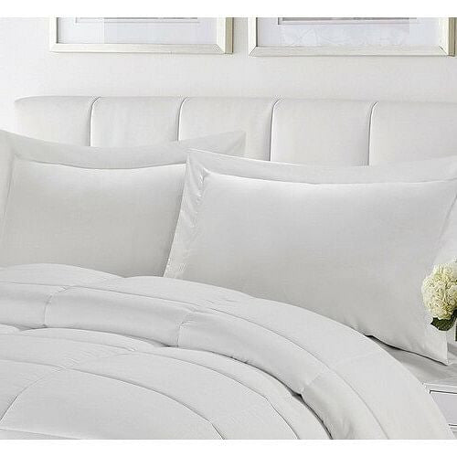 King/Cal King Traditional Microfiber Reversible 3 Piece Comforter Set in White-0