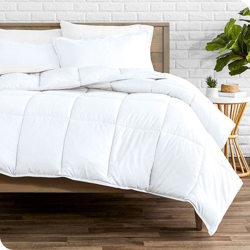 Full size Super Soft Microfiber Down Alternative Comforter Set White-0