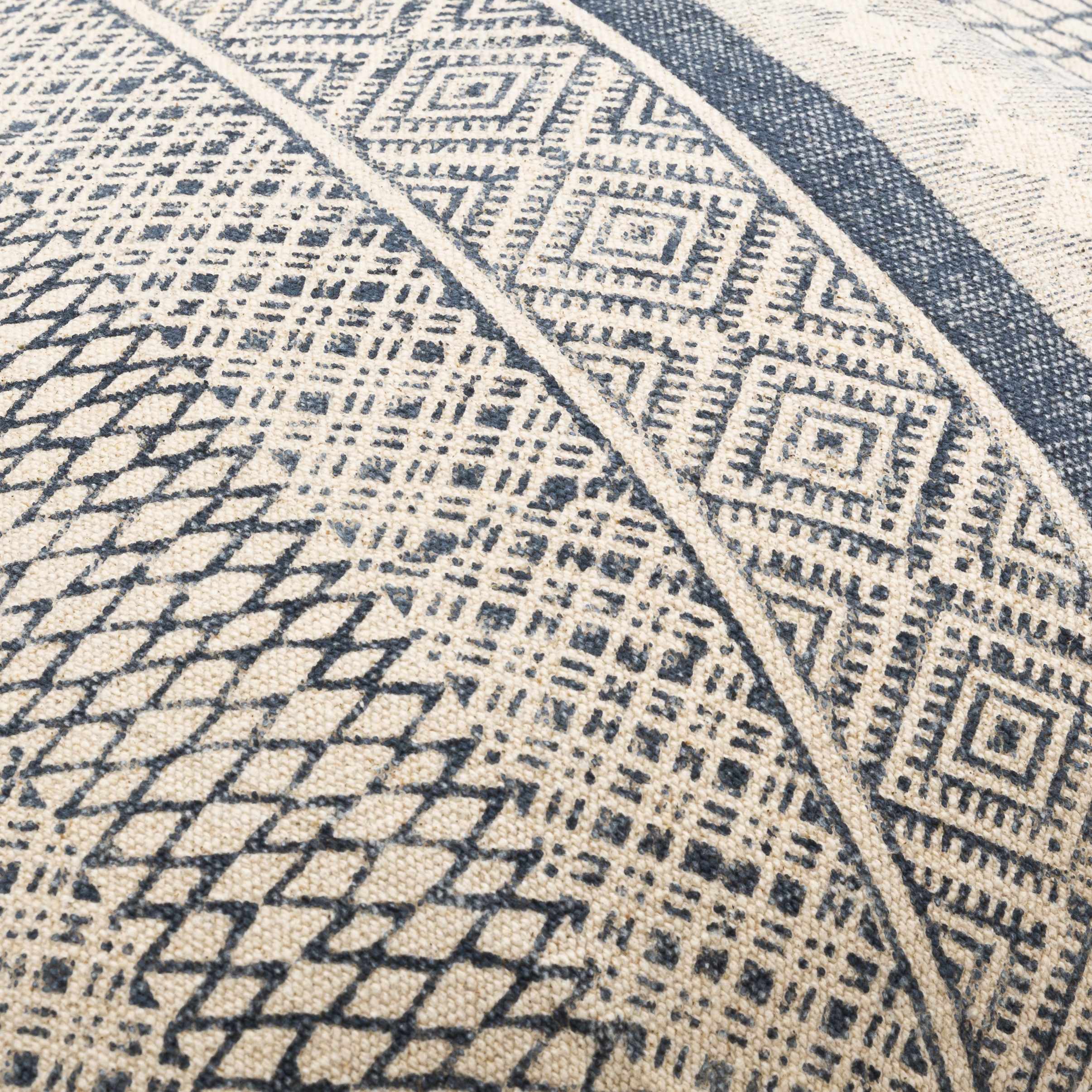 Manogpi Pillow Cover-4