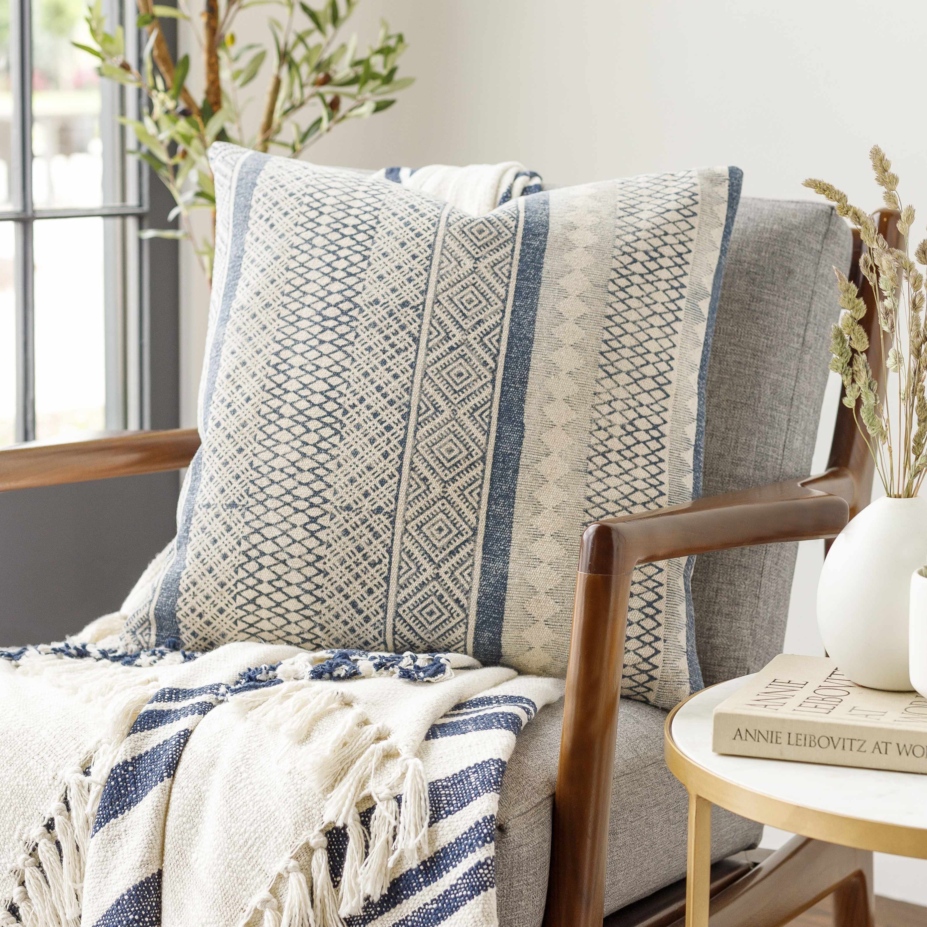 Manogpi Pillow Cover-0