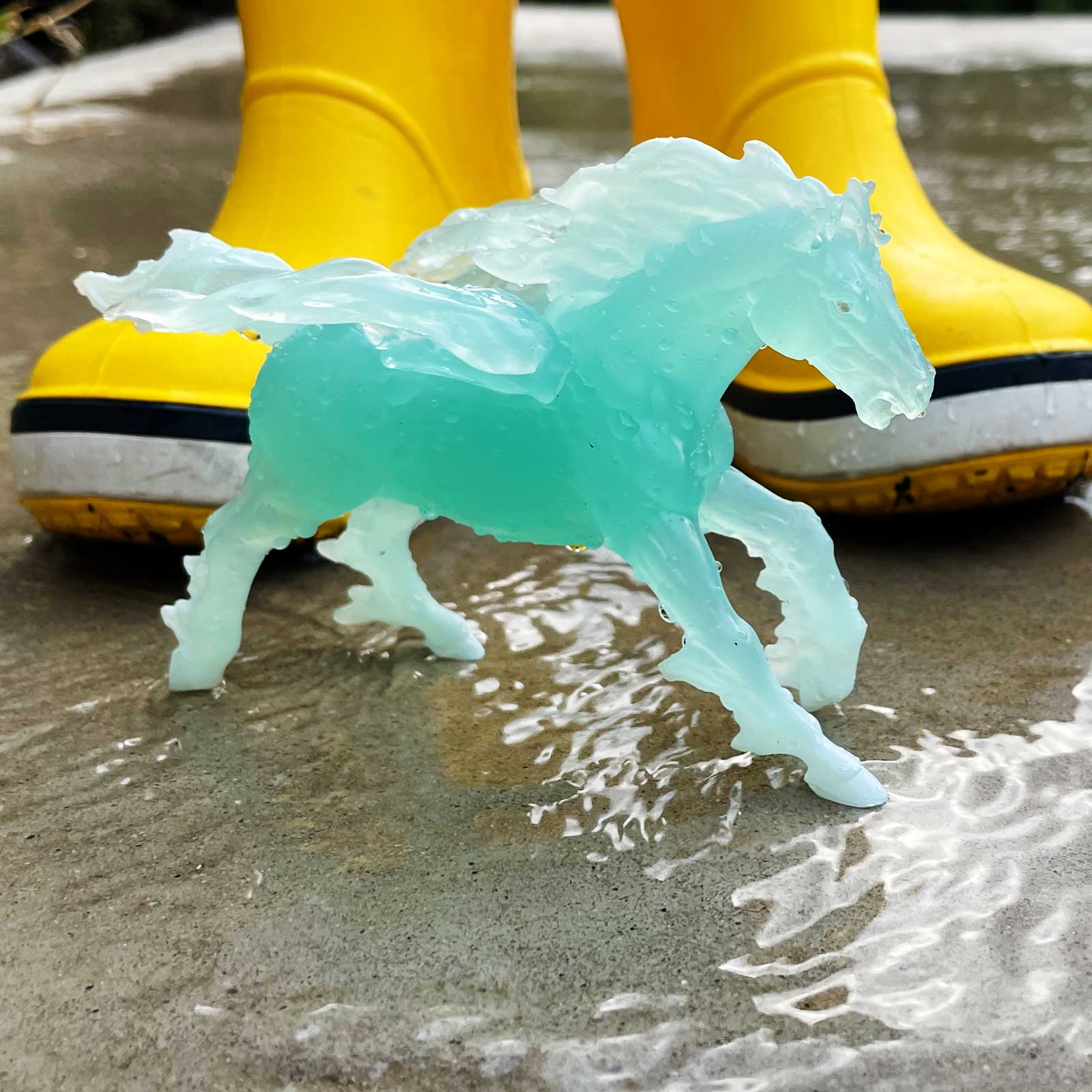 Nixie Water Horse Spirit Figure-4
